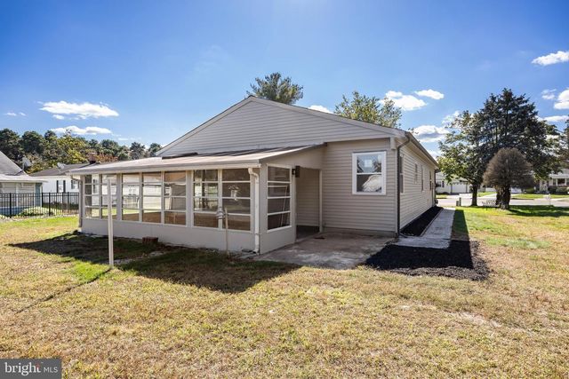 5 ST ANDREWS CT, Toms River, NJ 08753