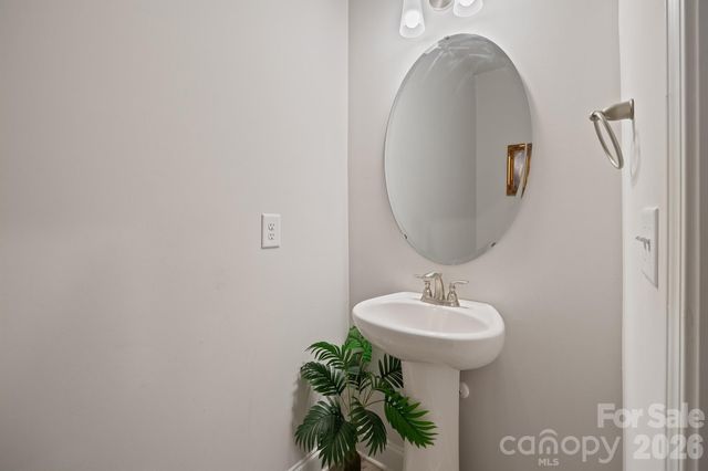 11836 Glenwood Drive, Locust, NC 28097