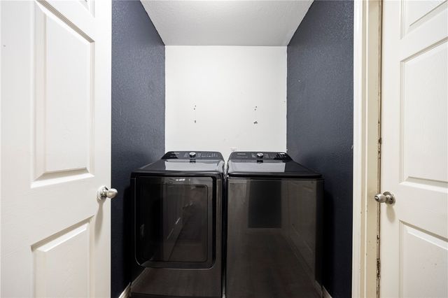 2038 Escalante, Corpus Christi, TX 78410