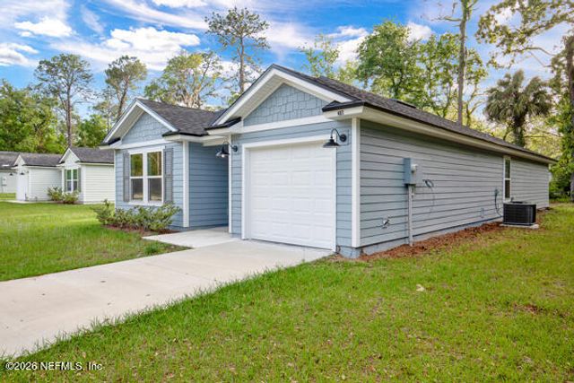 407 RUSTIC Road, Satsuma, FL 32189