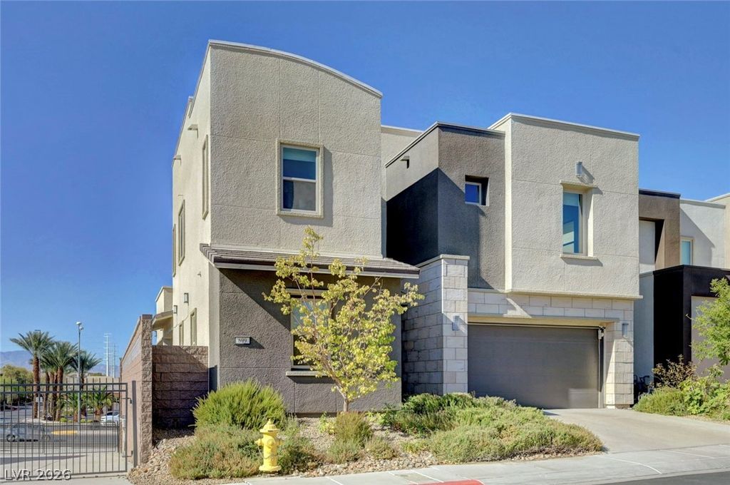 699 Glowing Horizon Street, Henderson, NV 89052 — photo 2