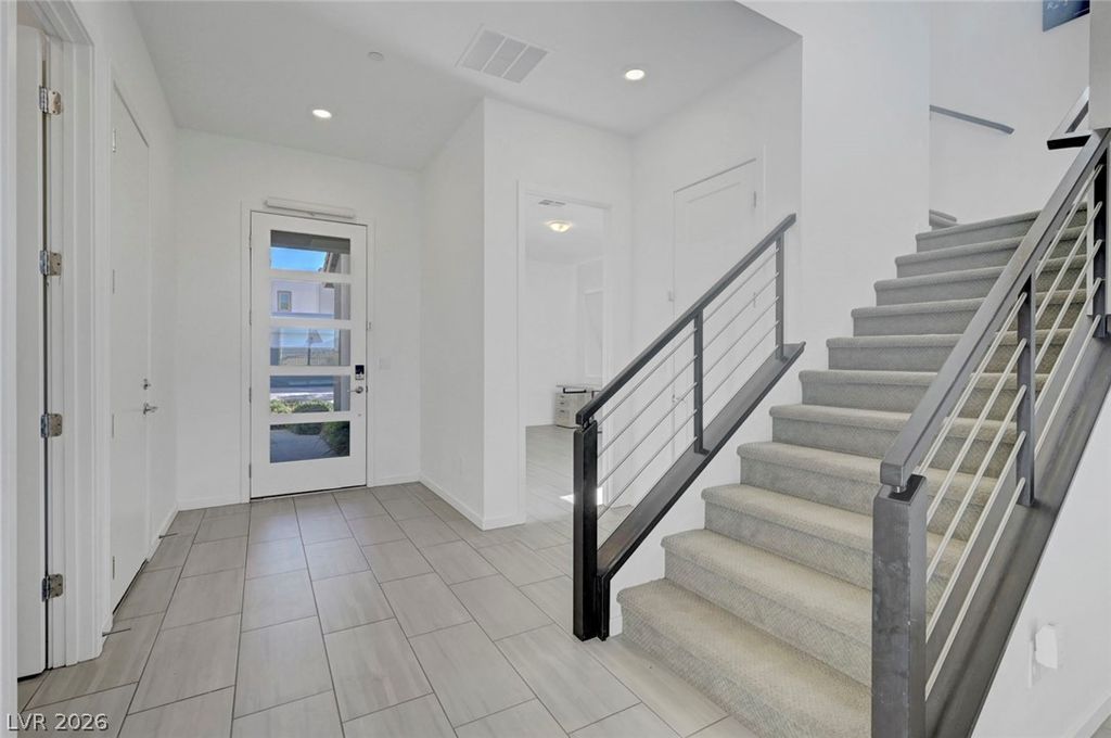 699 Glowing Horizon Street, Henderson, NV 89052 — photo 3