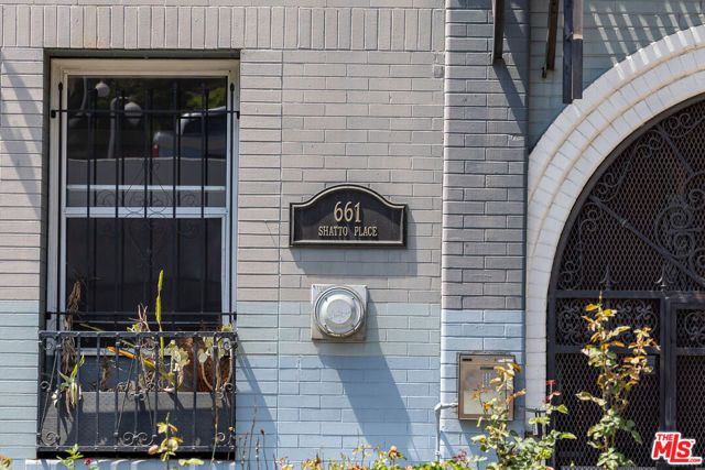 661 Shatto Place 102, Los Angeles, CA 90005