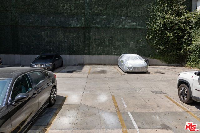 661 Shatto Place 102, Los Angeles, CA 90005