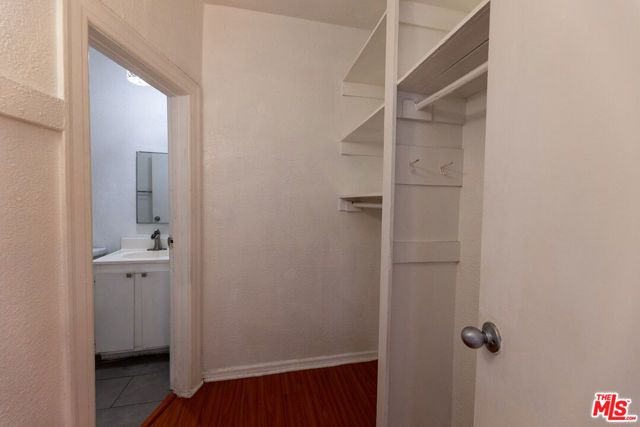 661 Shatto Place 102, Los Angeles, CA 90005