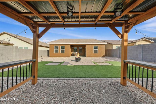 33678 N DERTUCCIO Trail, San Tan Valley, AZ 85144