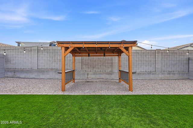 33678 N DERTUCCIO Trail, San Tan Valley, AZ 85144