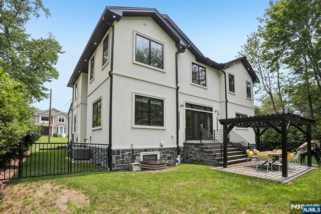 7 New Street, Cresskill, NJ 07626