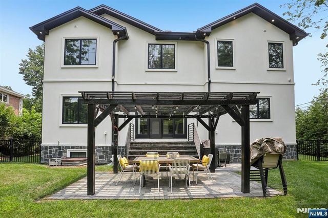 7 New Street, Cresskill, NJ 07626