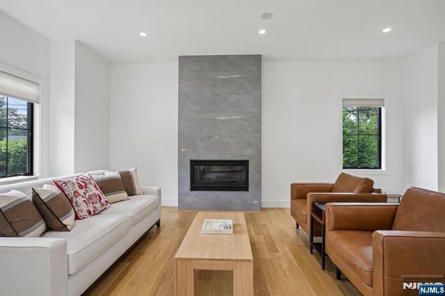 7 New Street, Cresskill, NJ 07626
