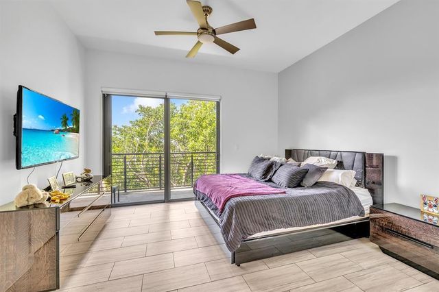 462 SE 1ST Circle, Pompano Beach, FL 33060