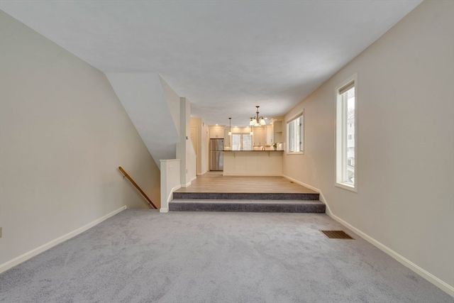 801 Sherwood Forest Ln 801, Saugus, MA 01906