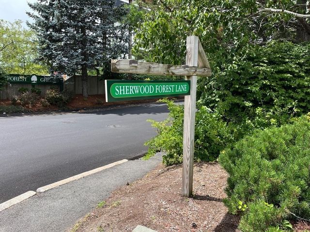 801 Sherwood Forest Ln 801, Saugus, MA 01906