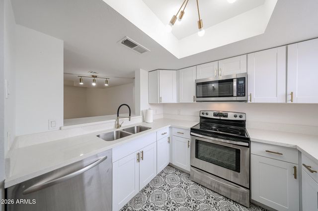 812 W 14TH Street, Tempe, AZ 85281