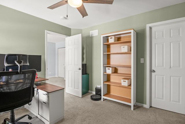 218 Middleton Court, Elgin, IL 60124