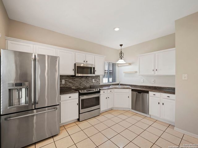 14235 RED MAPLE WOOD, San Antonio, TX 78249