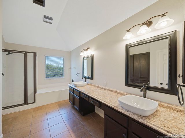 14235 RED MAPLE WOOD, San Antonio, TX 78249