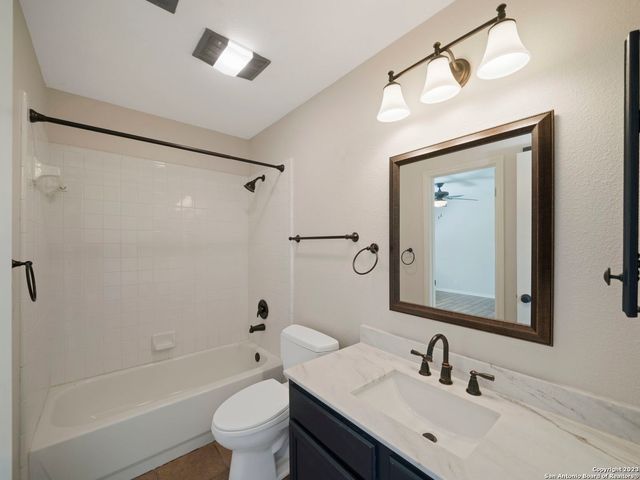 14235 RED MAPLE WOOD, San Antonio, TX 78249