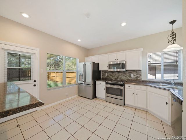 14235 RED MAPLE WOOD, San Antonio, TX 78249