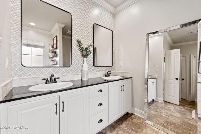 220 Oak Path Drive, Carencro, LA 70520