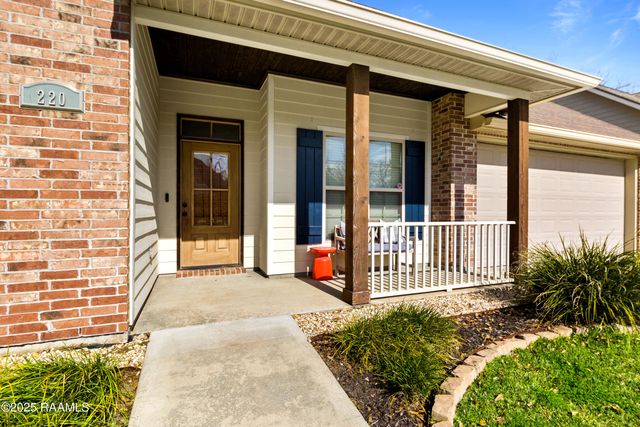 220 Oak Path Drive, Carencro, LA 70520