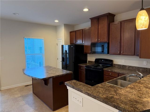 603 Brickell CHSE, Chesapeake, VA 23324