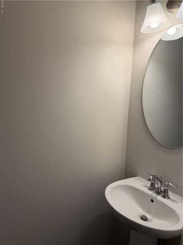 603 Brickell CHSE, Chesapeake, VA 23324