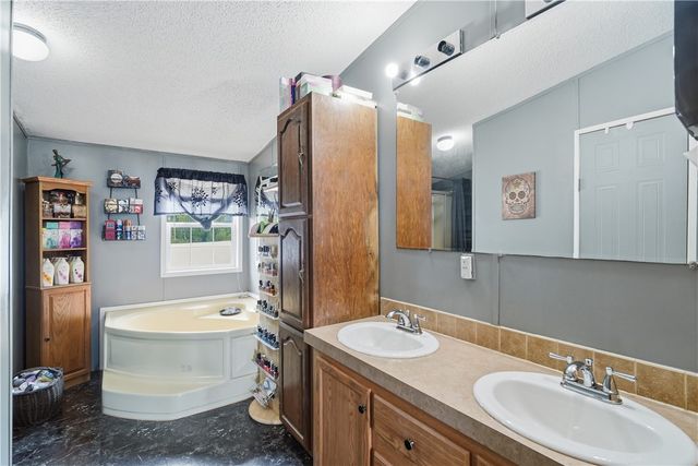 135 Tupelo Loop NE, Ludowici, GA 31316