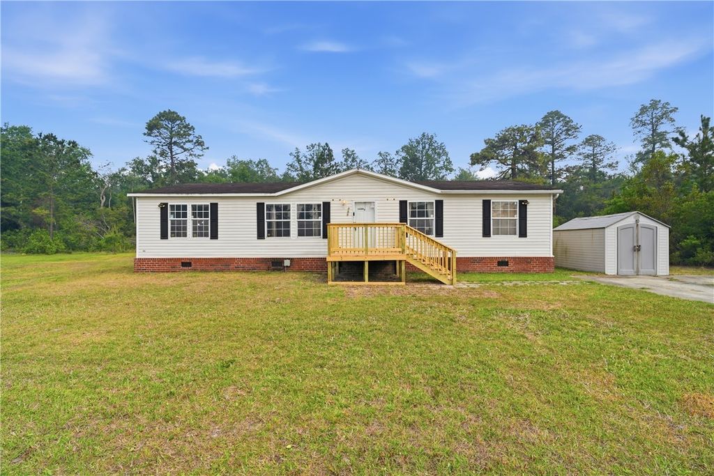 135 Tupelo Loop NE, Ludowici, GA 31316