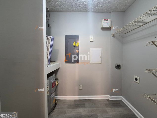 2204 Fairington Village Drive, Lithonia, GA 30038