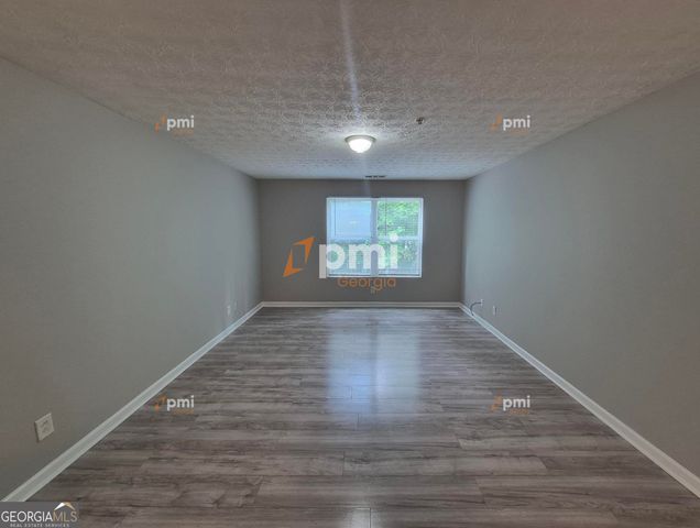 2204 Fairington Village Drive, Lithonia, GA 30038