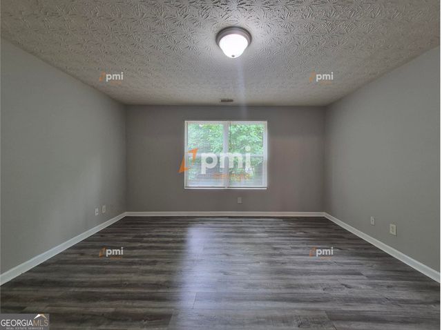 2204 Fairington Village Drive, Lithonia, GA 30038