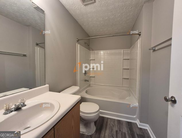 2204 Fairington Village Drive, Lithonia, GA 30038