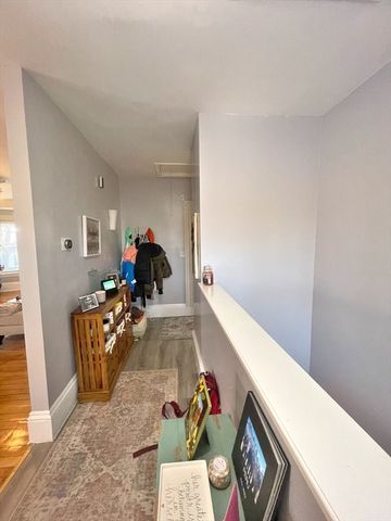 56 Saint James Cir 2, Newton, MA 02458
