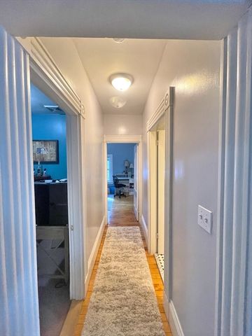 56 Saint James Cir 2, Newton, MA 02458