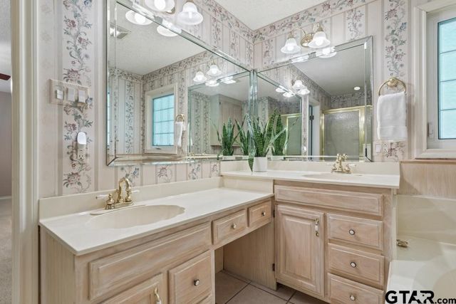 1656 Pineview Lane, Hideaway, TX 75771