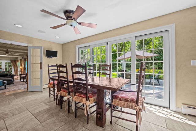 908 Elm Place, Glencoe, IL 60022