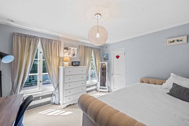 908 Elm Place, Glencoe, IL 60022