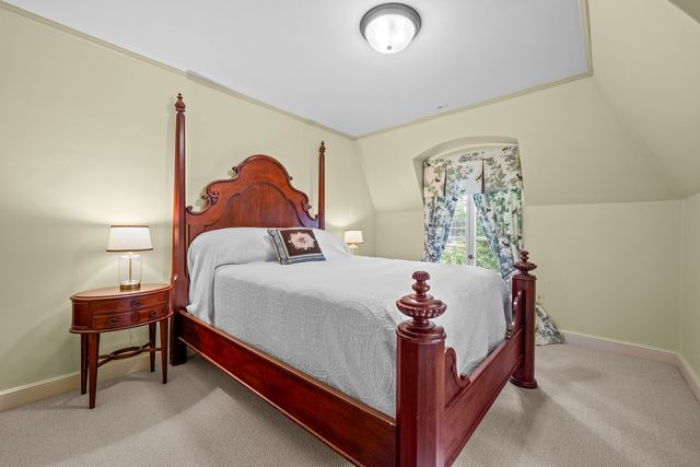 908 Elm Place, Glencoe, IL 60022