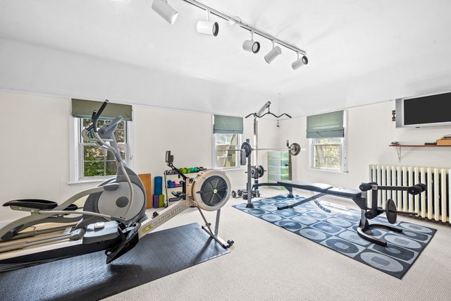 908 Elm Place, Glencoe, IL 60022