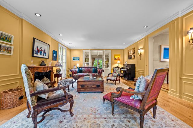 908 Elm Place, Glencoe, IL 60022