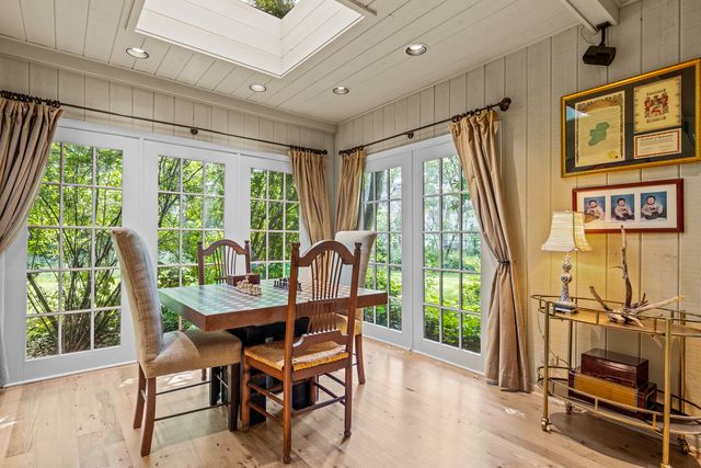 908 Elm Place, Glencoe, IL 60022