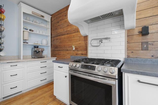 1724 S 13th STREET, Sheboygan, WI 53081