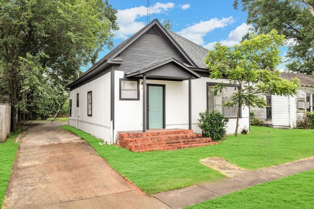 809 MLK Boulevard, Corsicana, TX 75110