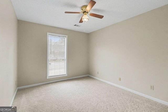 85 London Lane, Sharpsburg, GA 30277