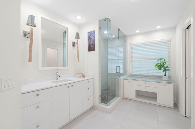 1254 NW 102nd Way, Coral Springs, FL 33071