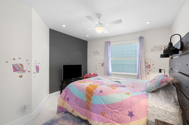 1254 NW 102nd Way, Coral Springs, FL 33071
