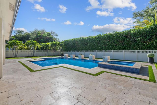 1254 NW 102nd Way, Coral Springs, FL 33071