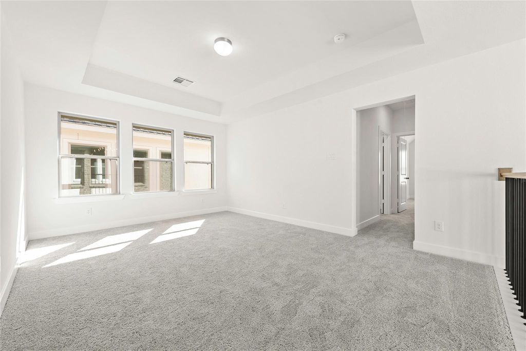 Image 16 of property listing at 10802 Aquila Star Drive, Richmond, TX 77406