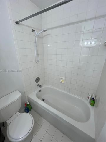 171 Riviera Cir 61, Weston, FL 33326